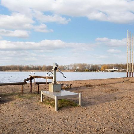 Vakantiewoning Maas En Waal 277 Ewijk Esterno foto